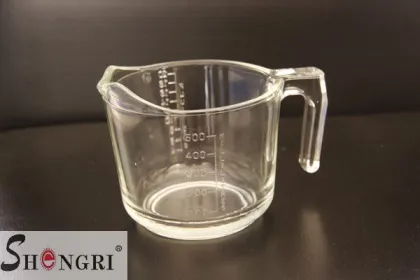 pyrex glass measuring cups