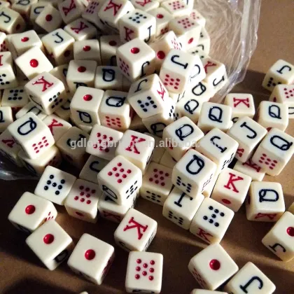 Plastic Poker Dice / Plastic Poker