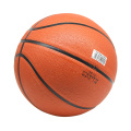 Aangepast logo en ontwerp rubberen basketbal