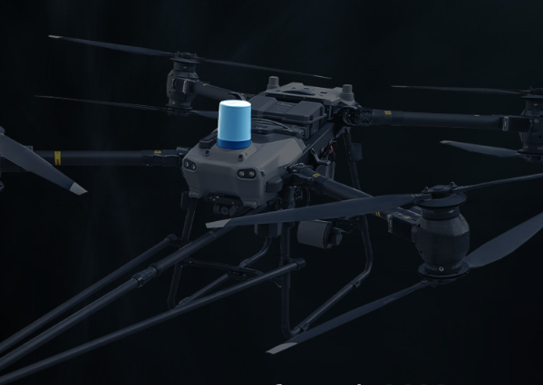 High-altitude exterior wall cleaning drone