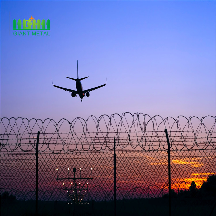 Direct factory welded airport fence