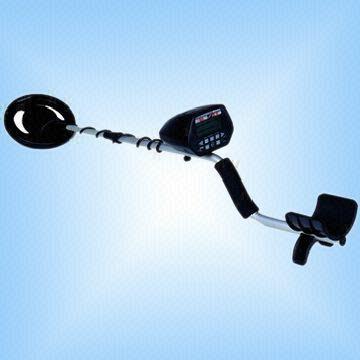 Metal Detector with LCD Display and Low Voltage Indication