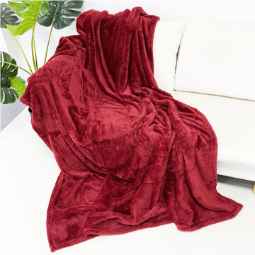 High-Quality Red Christmas Throw Blanket: Soft, Warm, and Customizable for Winter Festivities
