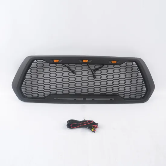 Maiker Pickup Off Road Parts Front Grille with Amber Light for Toyota Tacoma 2016-2018