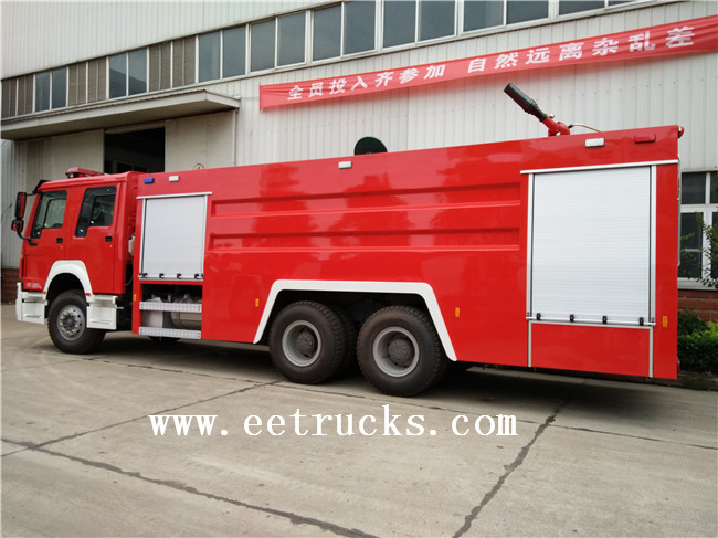 HOWO Dry Powder Fire Trucks