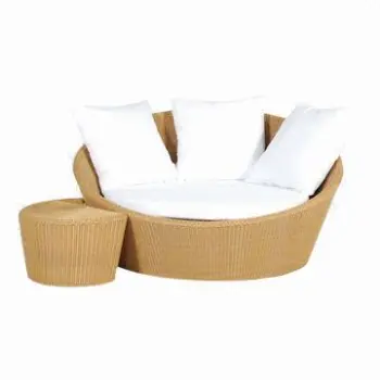 Wicker round bed with stool set in round polyresin rattan weaving, hotel/outdoor/patio furniture