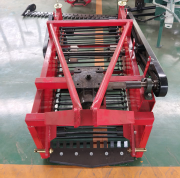 Tractor Mounted Potato Peanut Garlic Harvester Machine