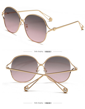 2021 Unique Gradient Oversized Shades: Women's Big Face Sunglasses