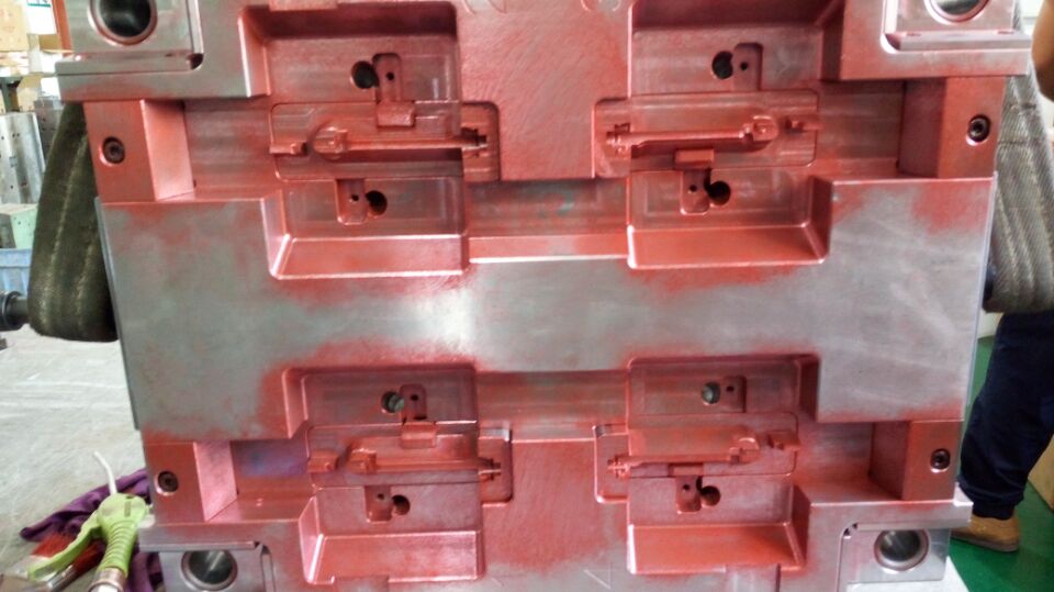 Automotive mold