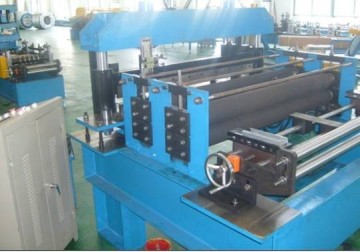 Simple filming and cutting machine