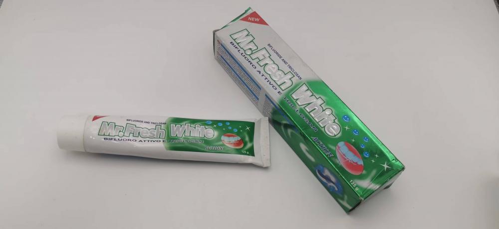 Pasta de dientes de blanqueamiento de dientes avanzados ópticos blancos blancos