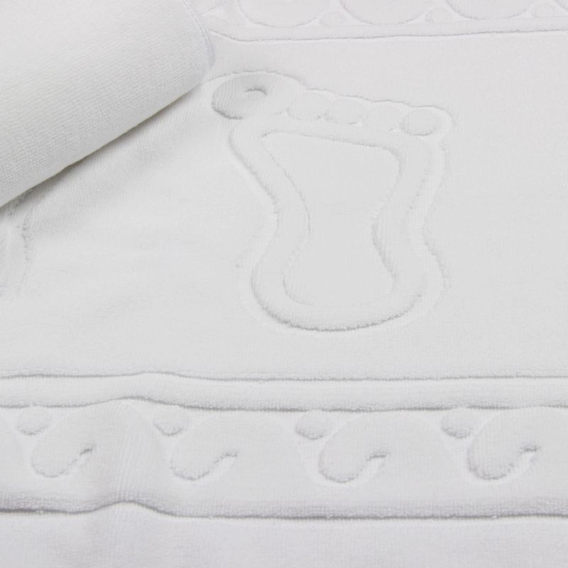 White Classic Luxury Jacquard Bath Mat