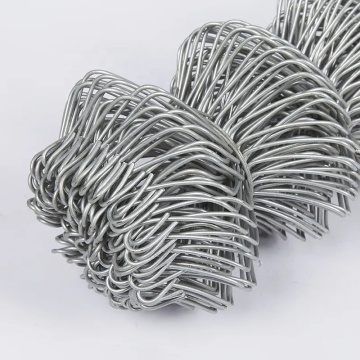 Hot Dipped Galvanized Chain Link Steel Mesh Fence with PVC Coating
