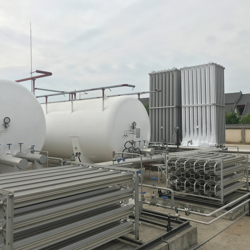 Tanque de armazenamento de LNG criogênico vertical de venda a quente para a Rússia