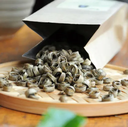 Precious Yunnan Handmade Jade Ring Green Tea