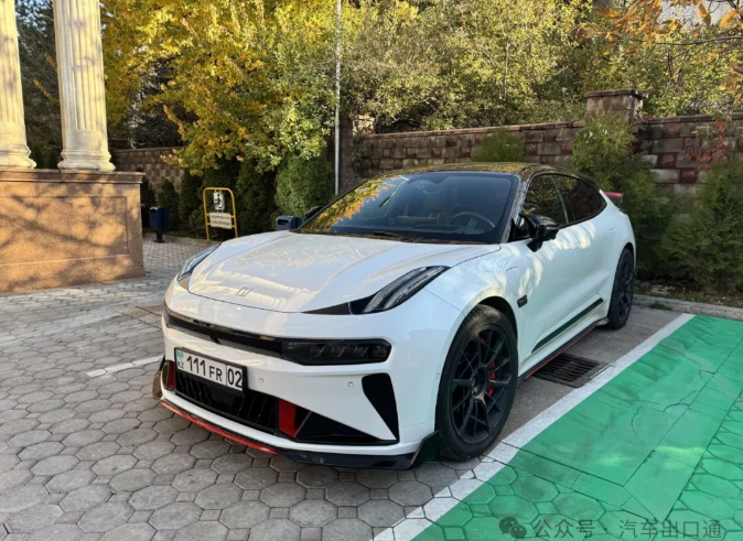 Kazakhstan begins crackdown on grey car impor