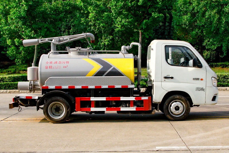 FT-2fecaltruck (13)