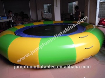 2015 remarkable Inflatable aquatic trampoline,0.9mm PVC tarmpoline