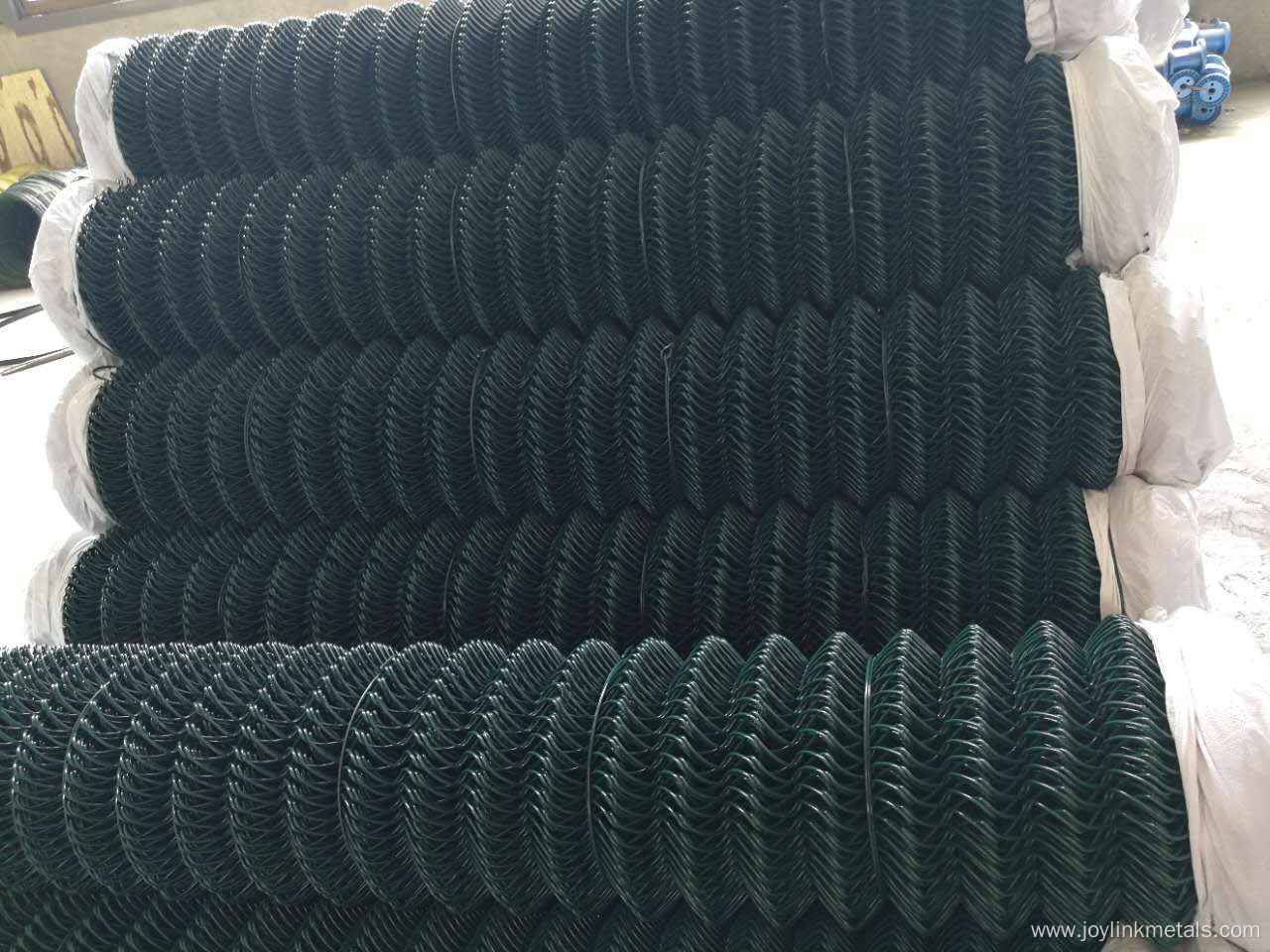 galvanized and pvc coated chain link mesh