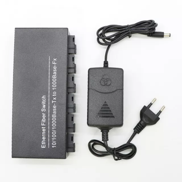 Przełącznik światłowodowy 10/100/1000m 8 Port 2 RJ45 Port Gigabit Ethernet Przełącznik