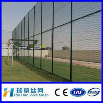SGS certificated excellent Compare PVC coated tennis court fence,stadium fence ,wire mesh sport fence 1*1wiremesh