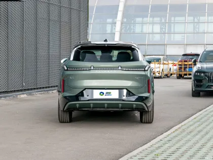 Lynk & Co 08: 2023 Chinese PHEV SUV