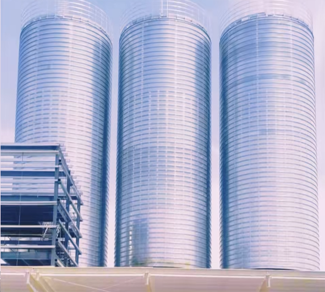 Highly airtight raw material silos