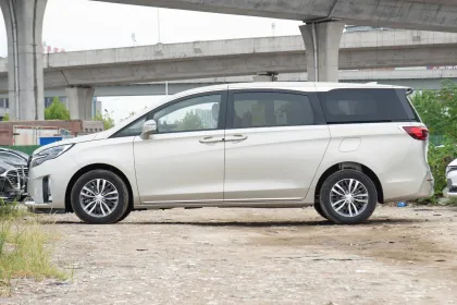 MPV Buick Gl8 family use