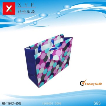 Fashion paper gift bag