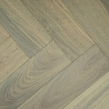 豪華な木製の床の黒いクルミのエンジニアリングされた木製の床