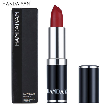 High-Pigmented, Long-Lasting Liquid Lipstick: Achieving Velvet Matte Makeup with Simple Smooth Application