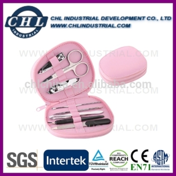 Customized pocket manicure set