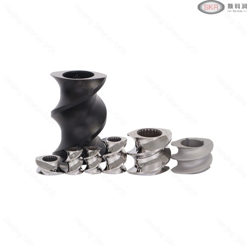 Extruder screws made of black oxide film (blackened threaded blocks)