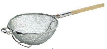 Double mesh strainer w/ wooden long handle