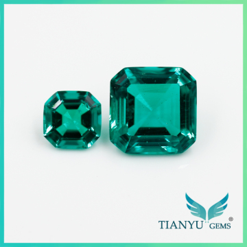 Wholesale artificial gemstone green color 8*8 mm emerald cut synthetic emerald