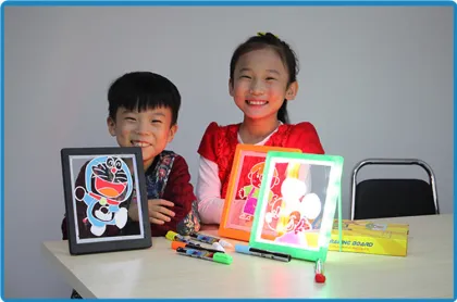 No harm no power!!! Mini portable childrens drawing board plastic writable led board writing board stand for kids