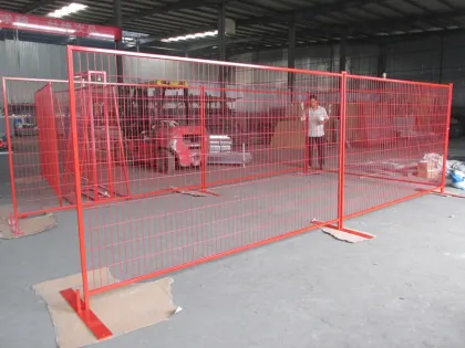 Red Canada Temporary Fence with Small Gate