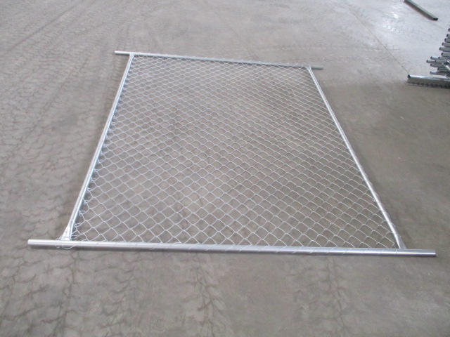 Temporary chain link fence