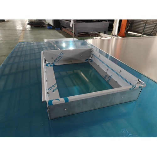 Gavetas de chapas de precisão para racks de servidores