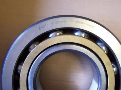 Koyo Bearing , Angular Contact Ball Bearing 7202c With Contact Juggling Acrylic Balls