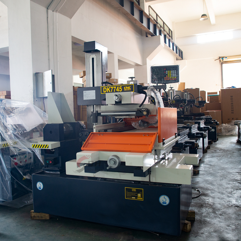 DK77 Series EDM Machine: DK7745 and DK7755 for Large Angle Cutting and Wire Cutting
