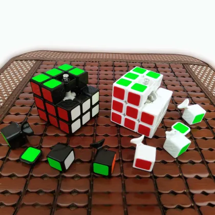 QiYi Professional 3x3x3 Magic Cube Speed Cubes Puzzle Neo Cube 3x3 Cubo Magico Sticker Adult Education Toys For Children Gift