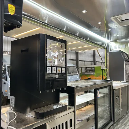 Fresh Healthy Vegetarian Food Truck Nutritious Meals