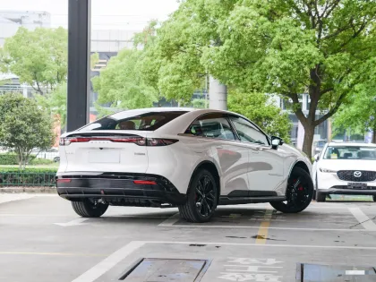 2025 Mazda EZ-6 EV hybrid electric car new energy vehicle high-quality mid-size electric Vehicle