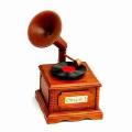 13 x 13 x 15 cm Gramophone Toy, thực hiện của gỗ, biểu tượng có thể được in cho chương trình khuyến mãi