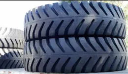 315/80R22.5 385/65R22.5 13R22.5 TBR tyre truck tyre prices
