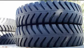 315/80R22.5 385/65R22.5 13R22.5 TBR tyre truck tyre prices