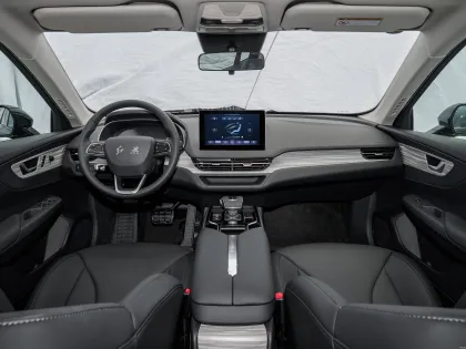 HONGQI e-qm5 Affordable Electric Car