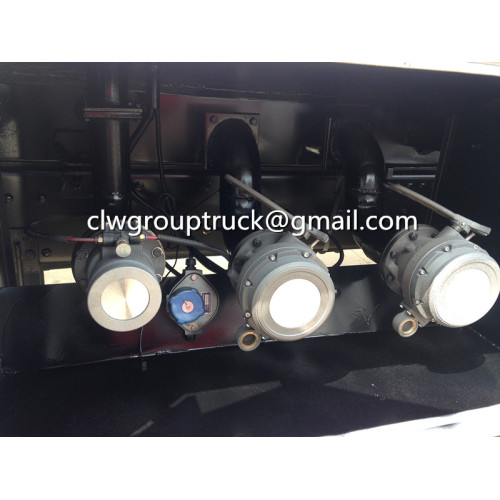 FAW 8X4 23000-26000Litres Camion-citerne de carburant lourd