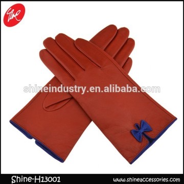 Red Ladies PU Winter hand gloves with bow